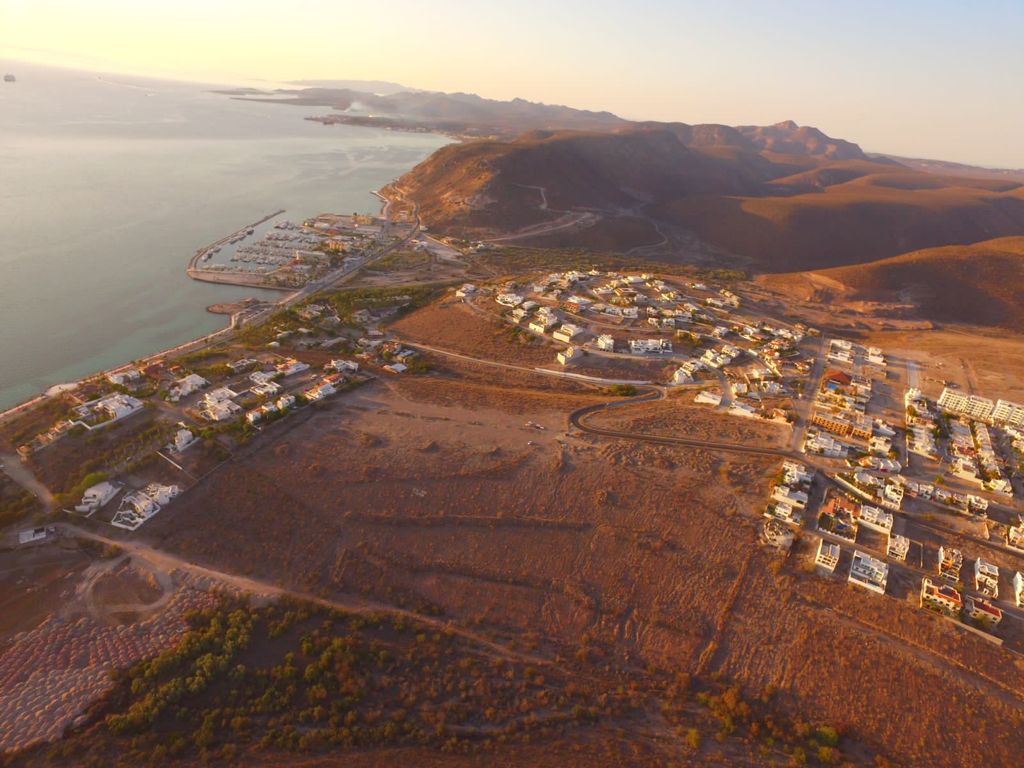 Terreno en venta en La Paz, Lomas de Palmira, Las Lilas, BCS