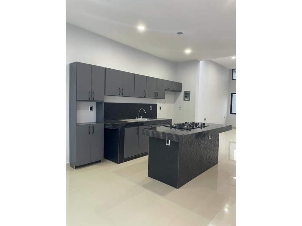 EN VENTA CASA EN RESIDENCIAL PUNTA NORTE COLIMA